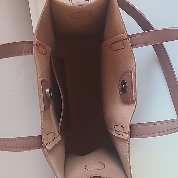 Portland Leather Lola Crossbody Tote Color: Sunkissed - Picture 10 of 15